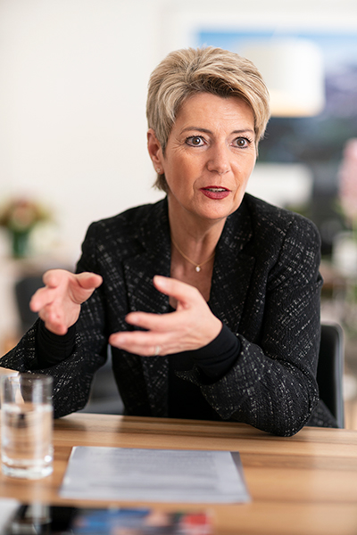 Portrait von Bundesrätin Karin Keller-Sutter